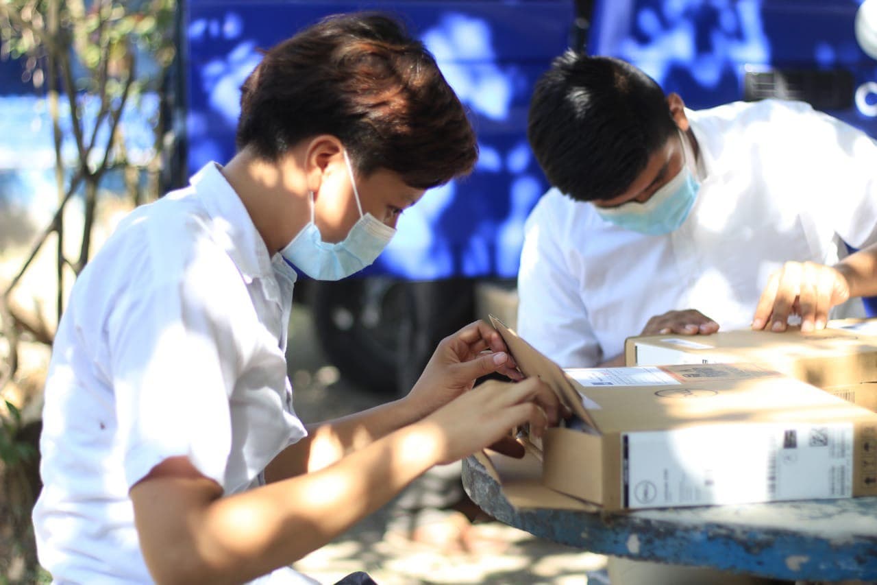 Entregan computadoras a estudiantes del Instituto Nacional Nueva Esperanza, de Jiquilisco entregan-computadoras-a-estudiantes-del-instituto-nacional-nueva-esperanza-de-jiquilisco